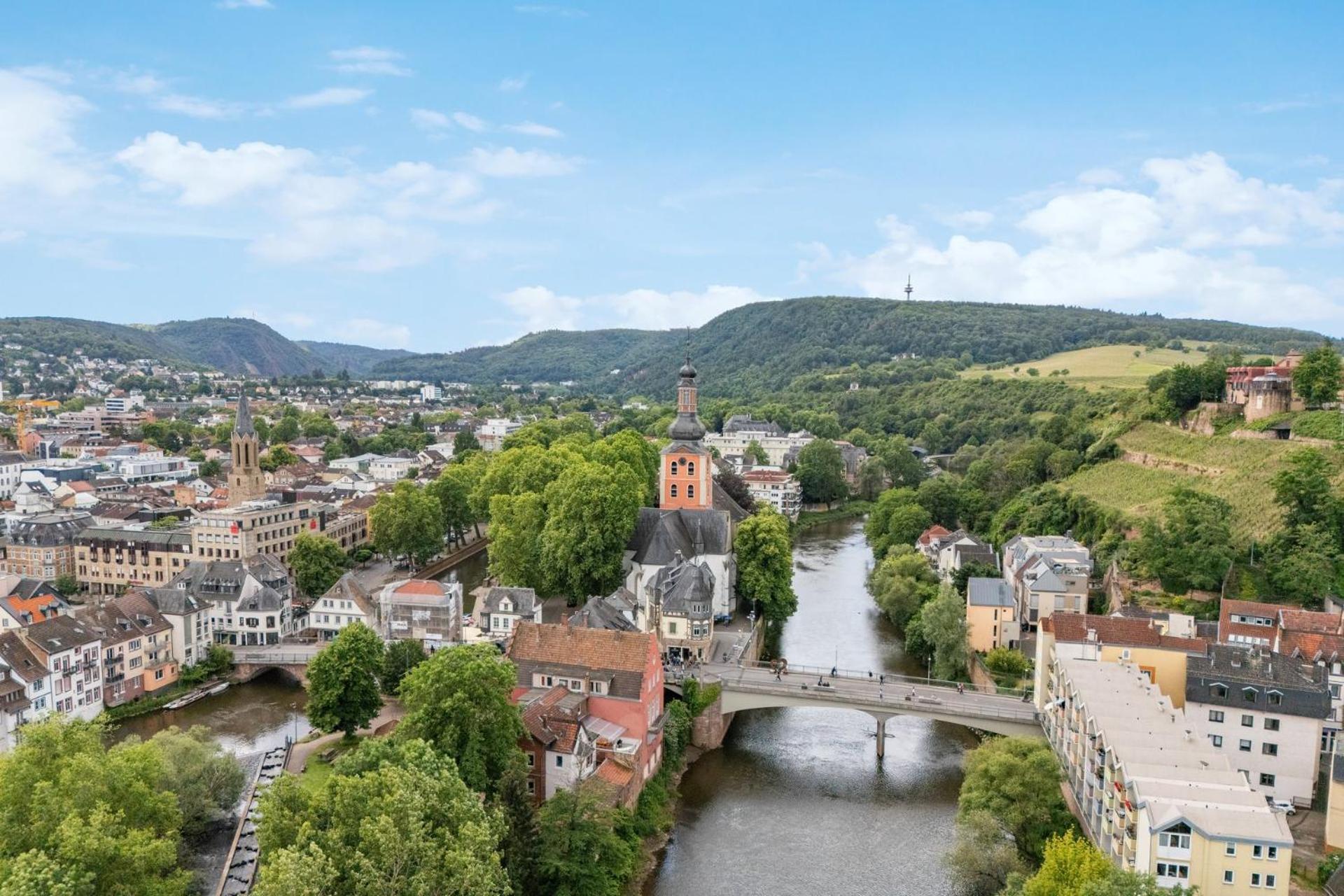 Altstadt Apartment Am Wasser Mit Parkplatz Und Grossem Garten Бад Кройцнах Екстериор снимка
